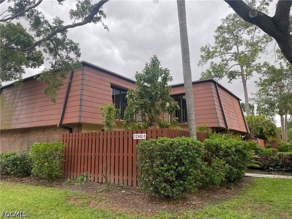 Property Photo:  12342 Woodrose Court 3  FL 33907 