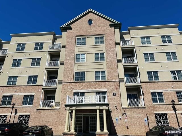 Property Photo: 3110 Windsor Park Court NJ 07631