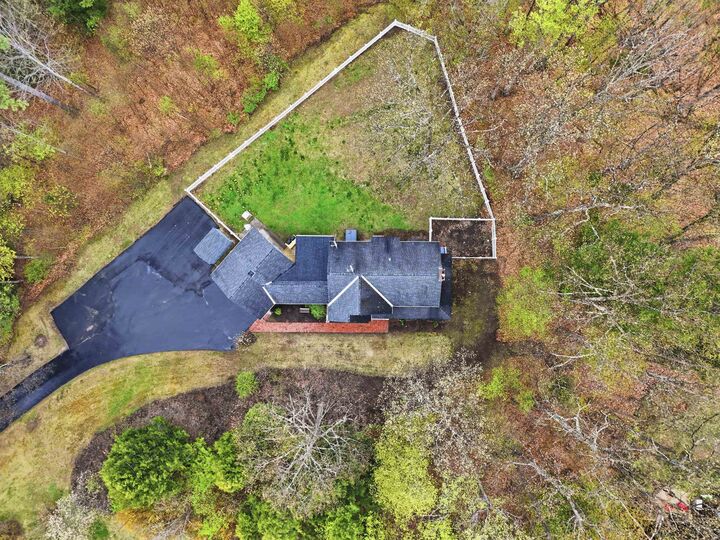 Property Photo:  142 Forestview Drive  NH 03462 