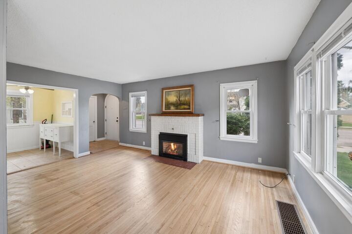 Property Photo:  1415 Oak Street  MN 56401 