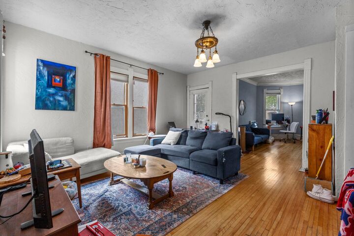 Property Photo:  2447 Colfax Avenue S  MN 55405 