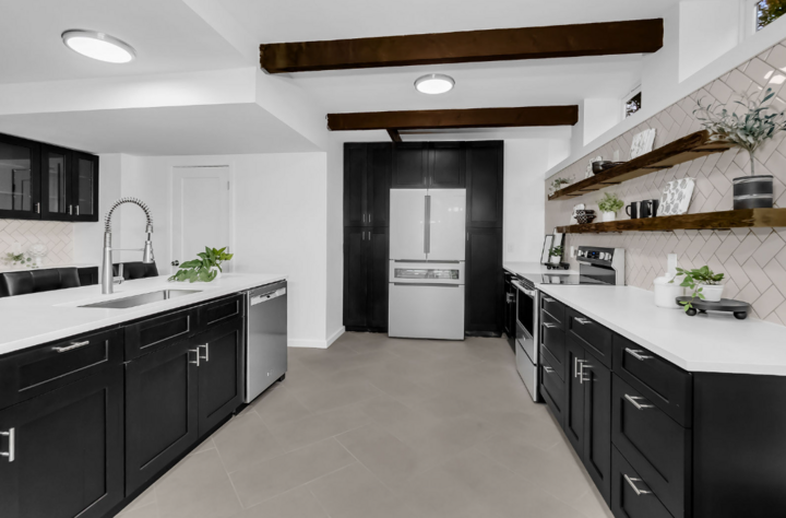 Property Photo:  5111 Colonial Drive  MN 55416 