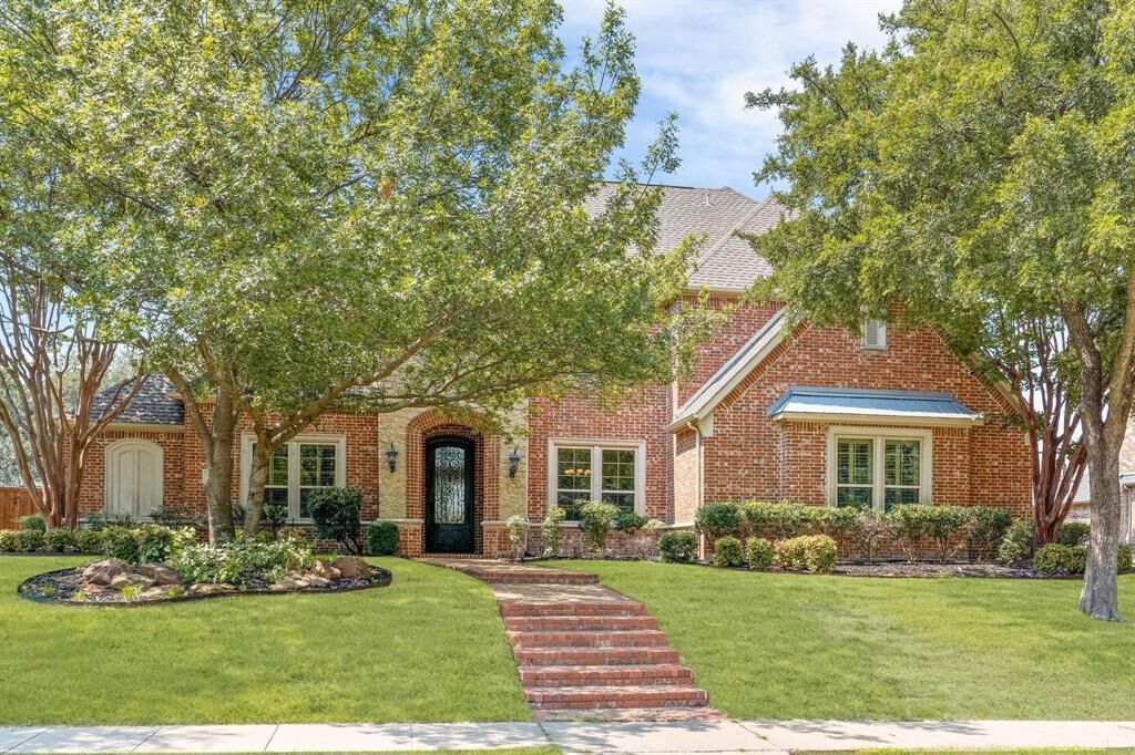 Property Photo:  1500 Windsor Drive  TX 75072 