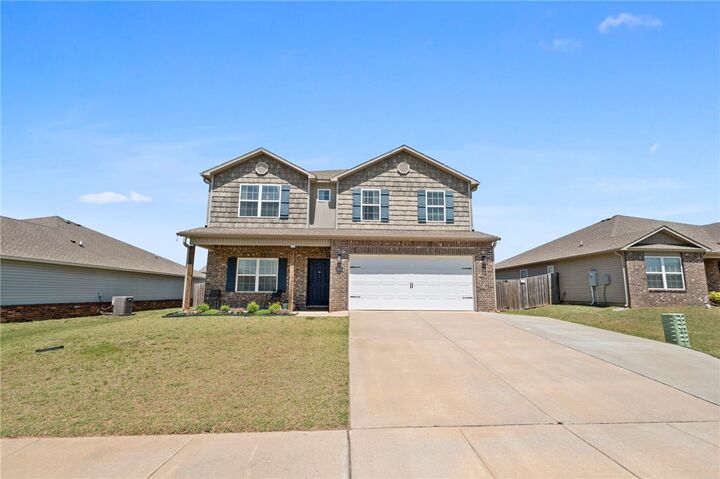 Property Photo:  2504 Hickory Wood Avenue  AR 72745 