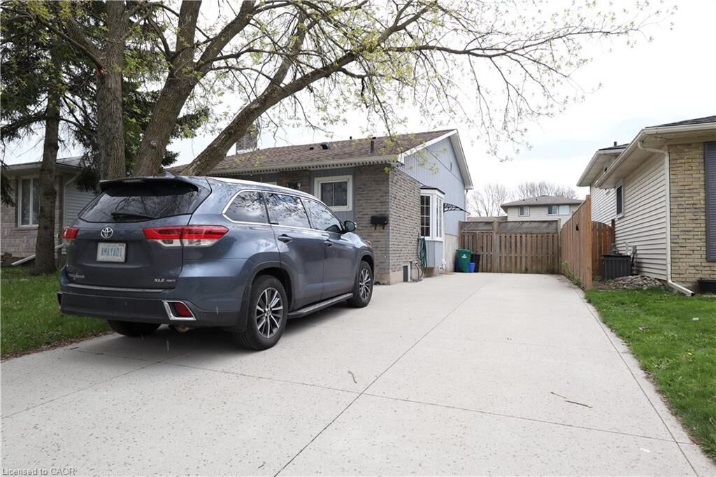 Photo de la propriété:  31 Keewatin Avenue 2  ON N2B 3M1 