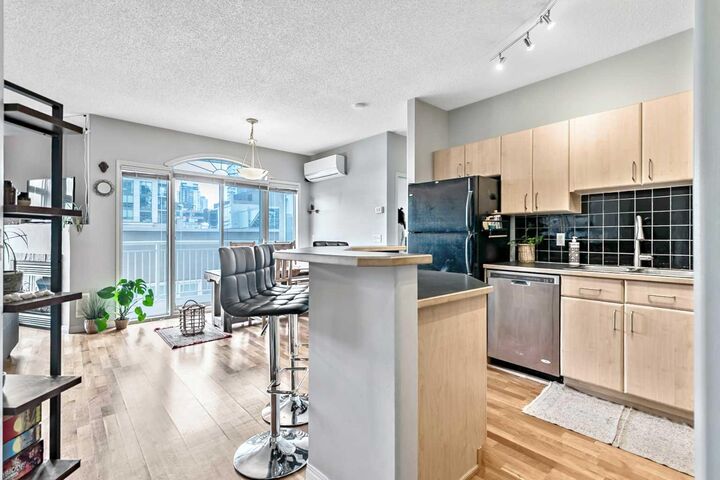 Property Photo:  1026 12 Avenue SW 306  AB T2R 0J6 