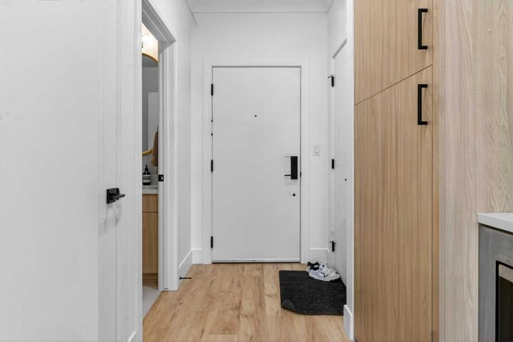Property Photo:  370 Dieppe Drive SW 215  AB T3E 7L4 