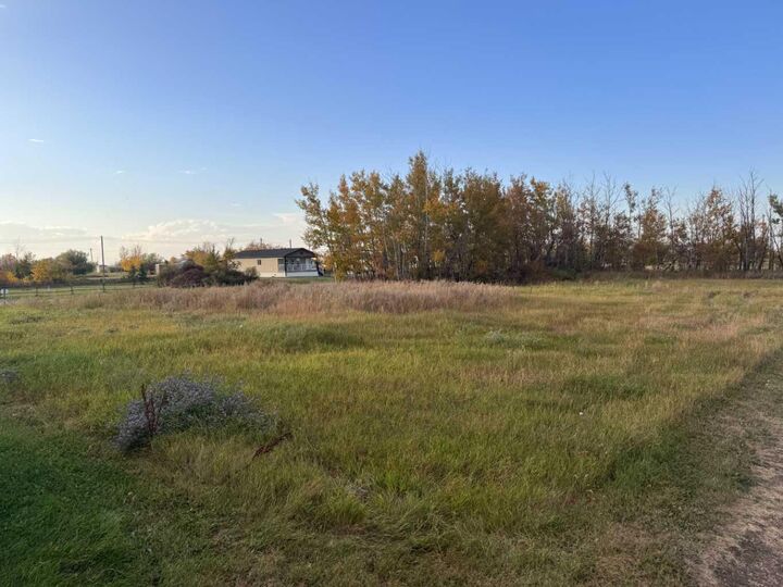 Property Photo: 23 3rd Street AB T0C 1K0