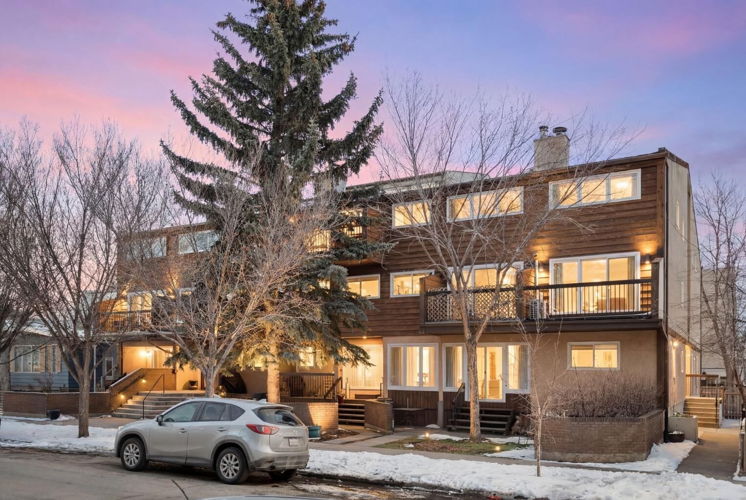 Property Photo:  722 4A Street NE 3  AB T2E 3W2 