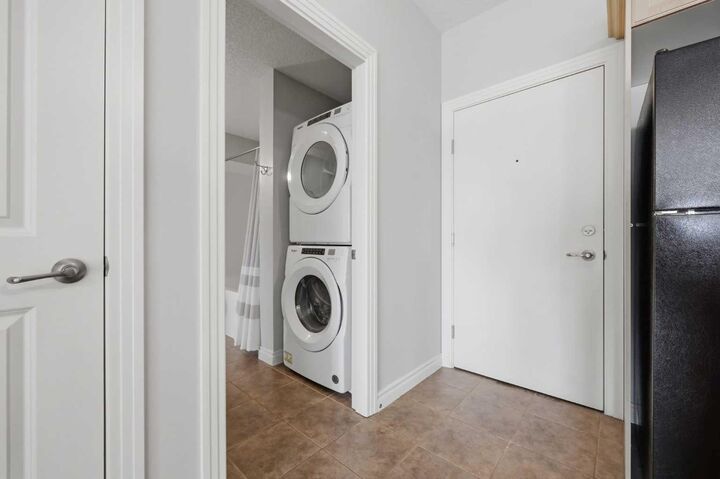 Property Photo:  60 Royal Oak Plaza NW 322  AB T3G 0A7 