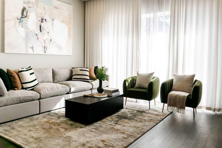 Photo de la propriété: 229 27 Avenue NW AB T2M 2H5