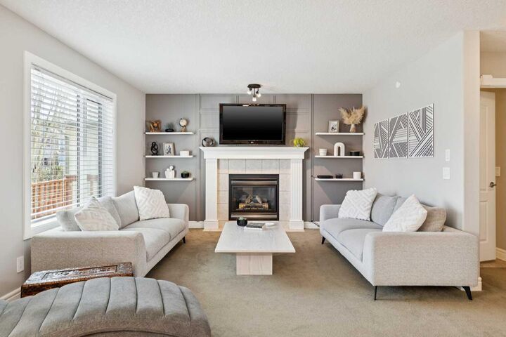 Property Photo:  826 Wentworth Place SW  AB T3H 4P1 