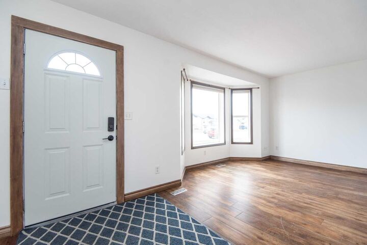 Property Photo:  4968 Westbrooke Road  AB T4M 0L1 