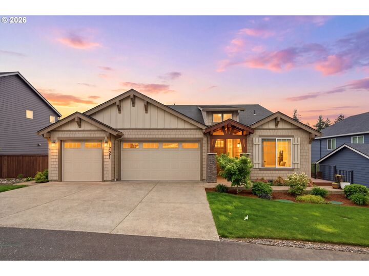 Property Photo:  1721 NW Hancock Dr  WA 98607 