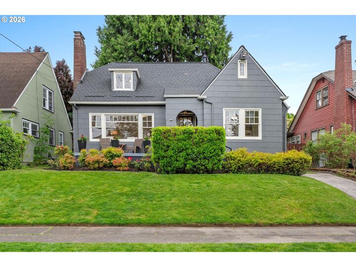 Property Photo:  2933 NE 27th Ave  OR 97212 