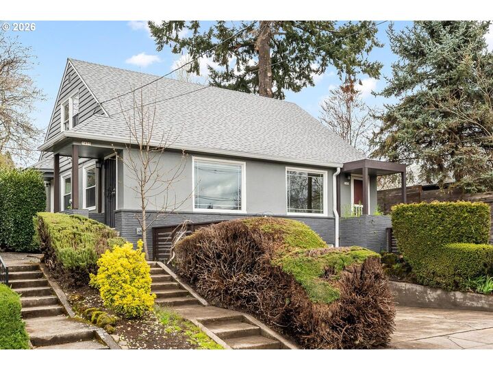 Property Photo:  1435 NE Mason St  OR 97211 
