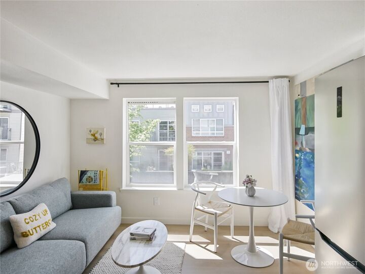 Property Photo:  420  Valley Street W409  WA 98109 