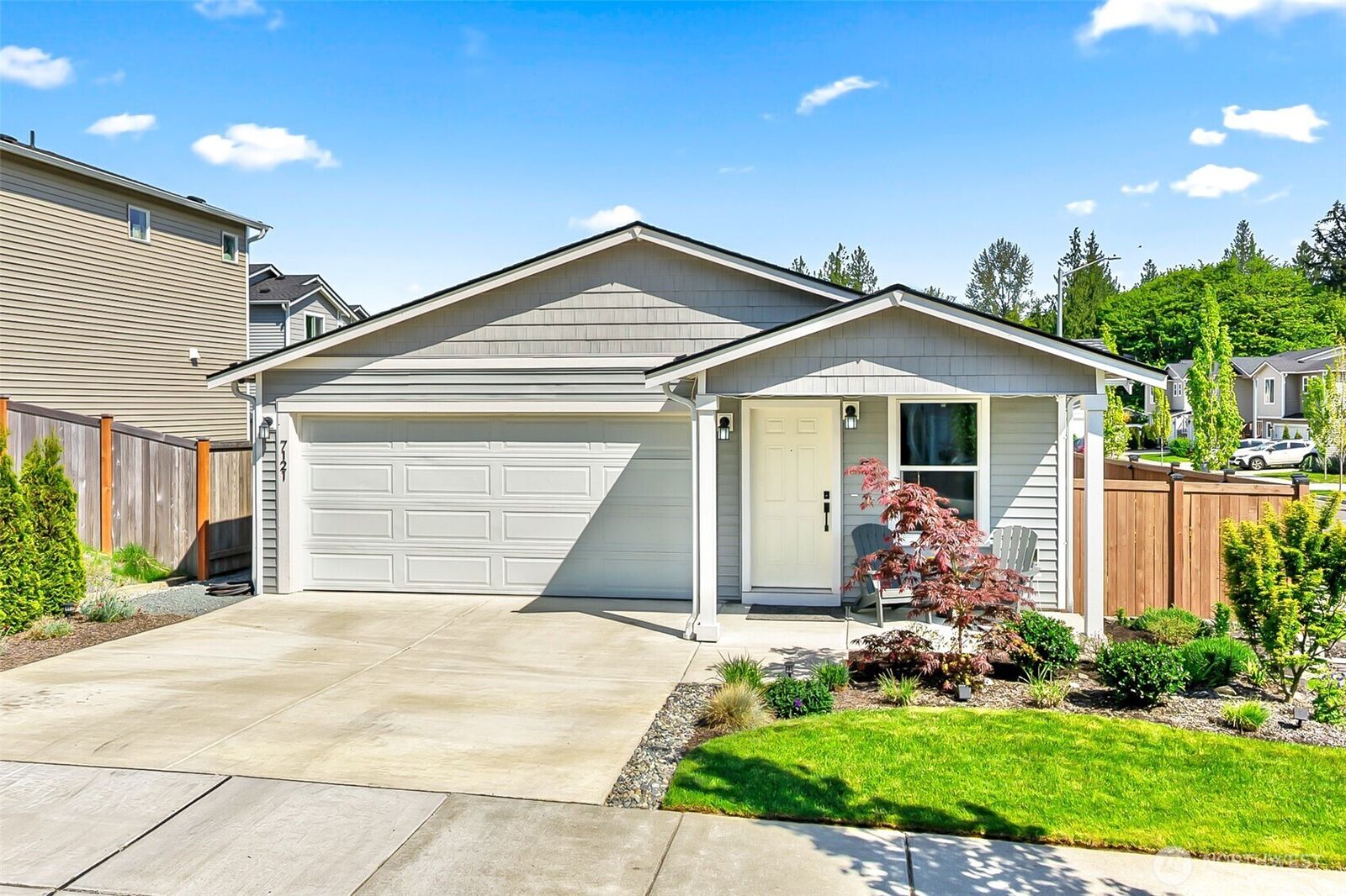 Property Photo:  7121  42nd Place NE  WA 98270 