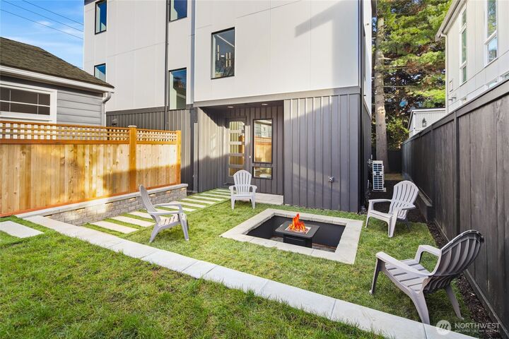 Property Photo: 7358 33rd Avenue NE WA 98115