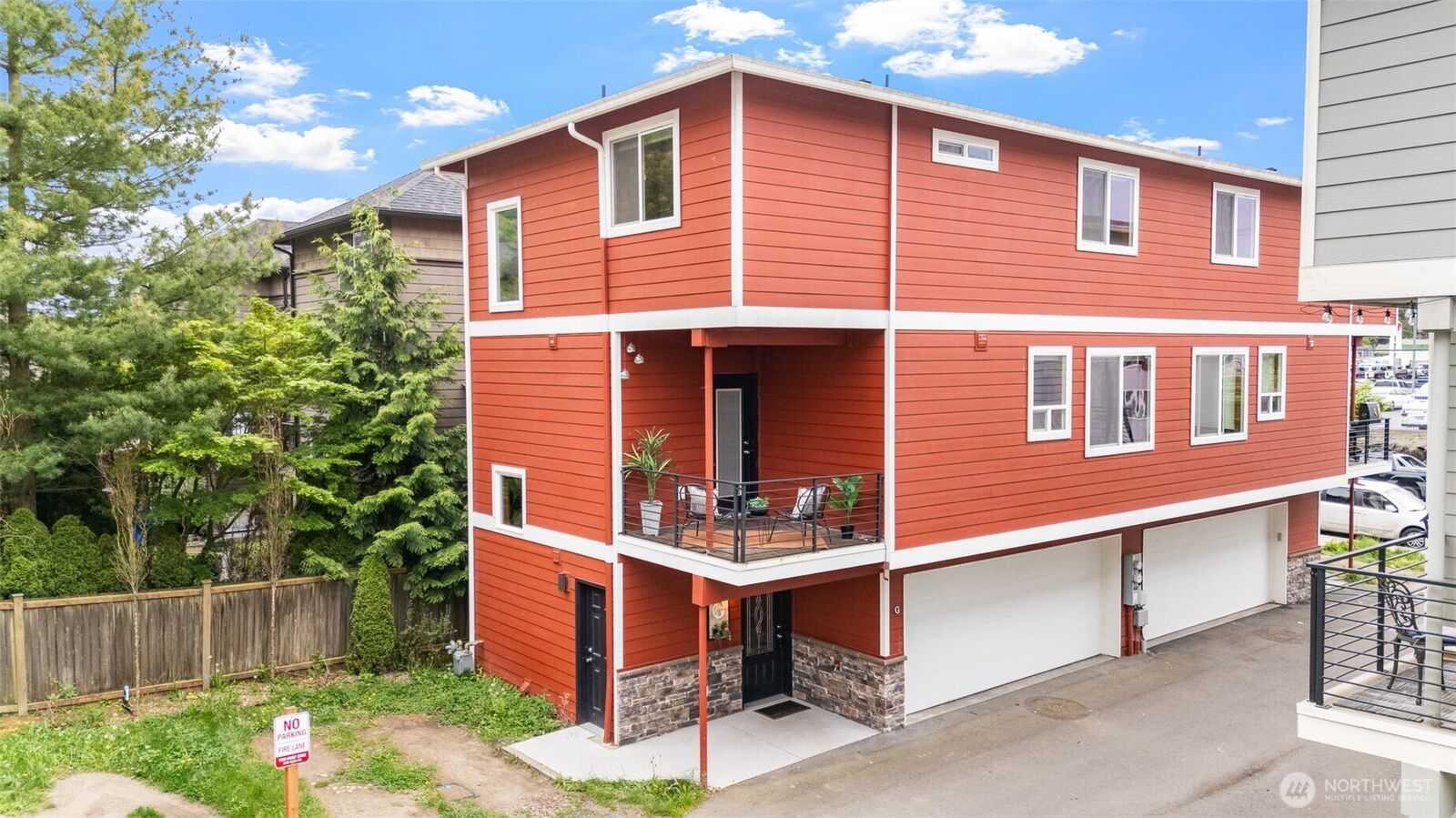 Property Photo: 7109 Rainier Drive G WA 98203