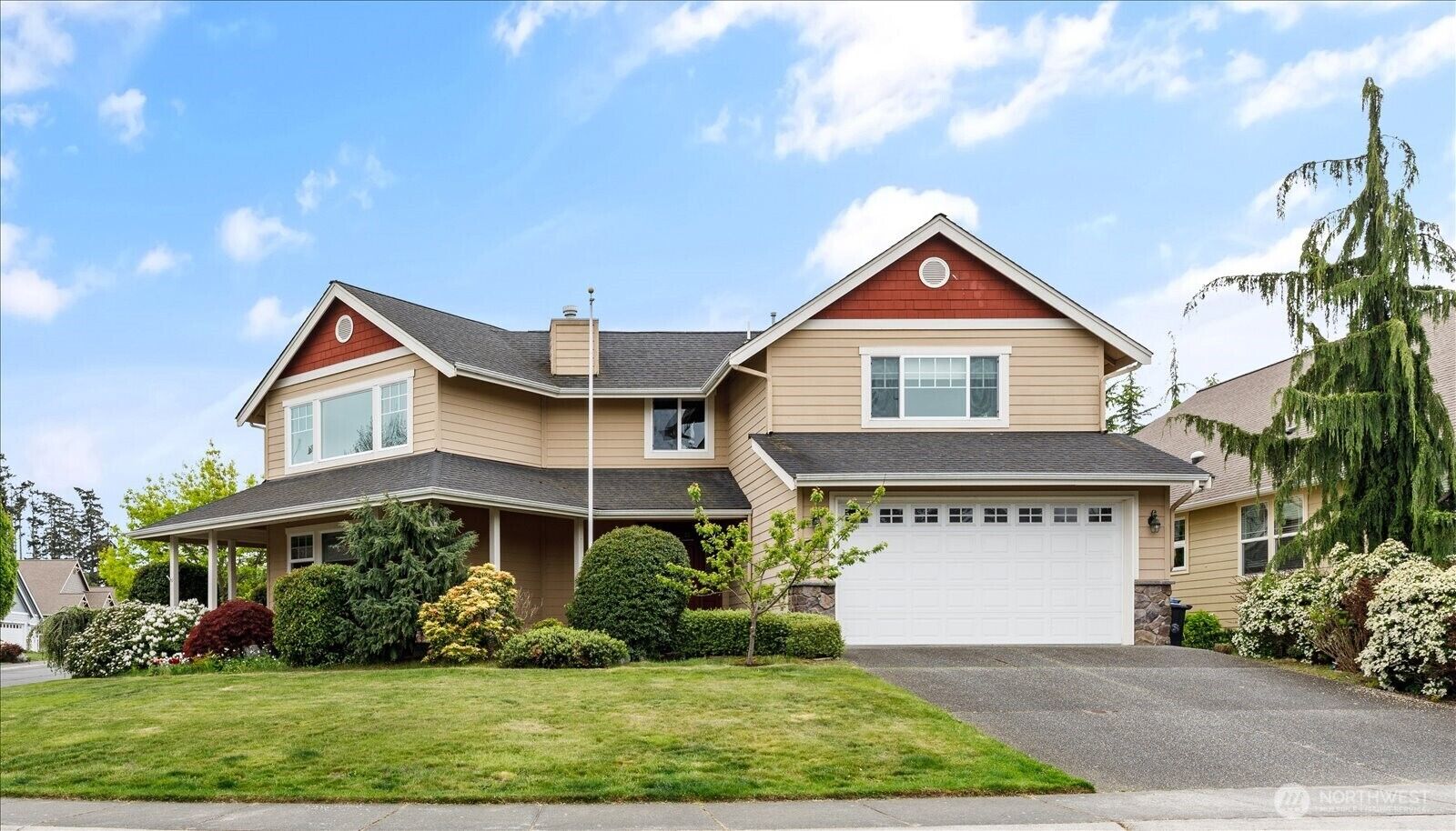 Property Photo: 2777 SW Fairway Point Drive WA 98277
