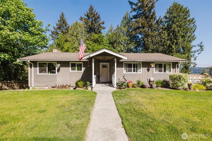 Property Photo:  7530  Navajo Trail NE  WA 98311 