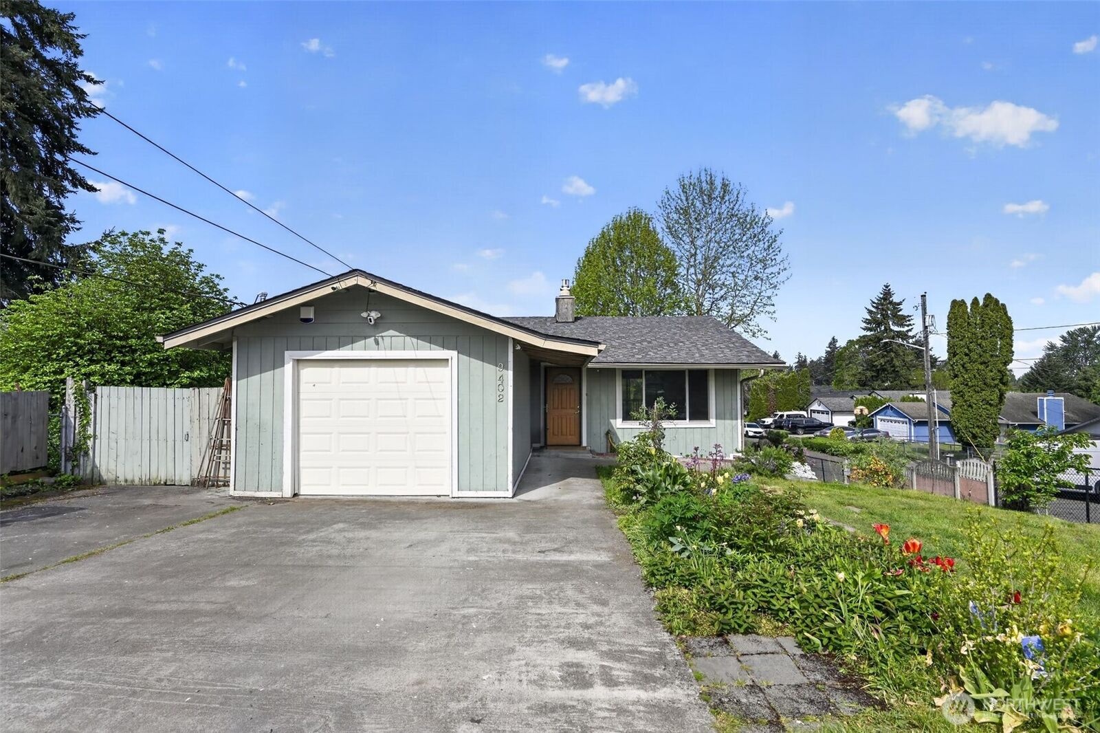Property Photo:  9402  S Sheridan Ave  WA 98444 