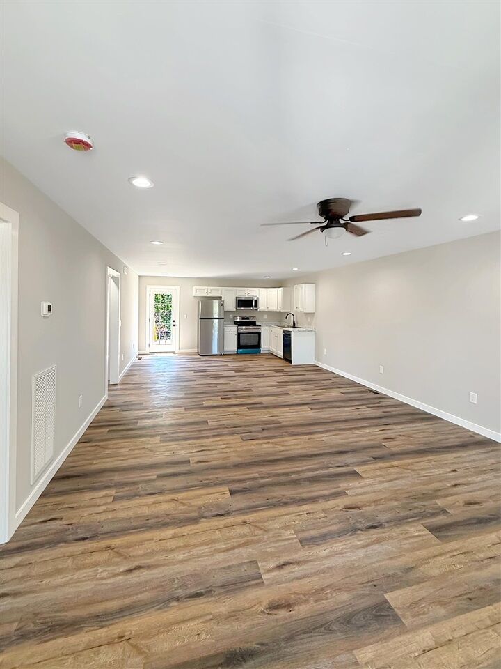 Property Photo:  102 Deacon Lane Units A-D  KY 42276 