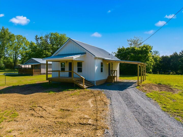 Property Photo:  310 Manilla Road  TN 37329 
