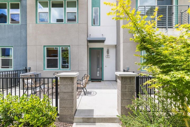 Property Photo: 286 Agustin Narvaez Street Unit 3 CA 95136