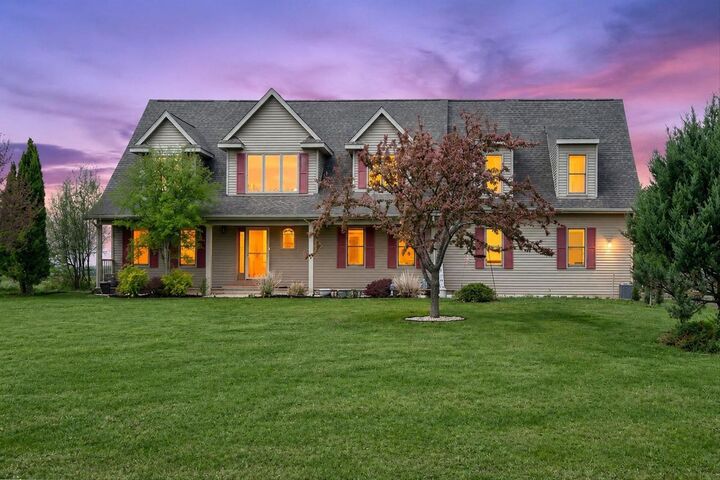 Property Photo:  8632 N Stone Farm Road  WI 53534 