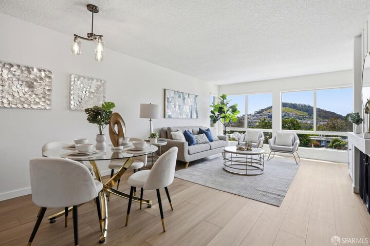Property Photo:  255 Red Rock Way 202H  CA 94131 