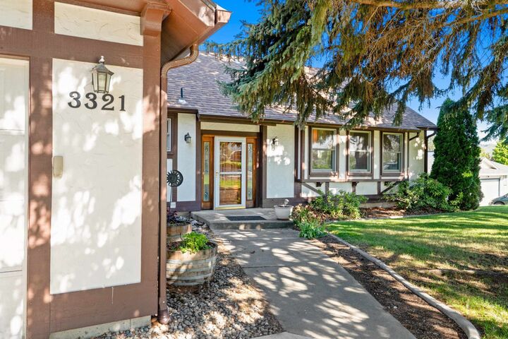 Property Photo:  3321 N Molter Rd  WA 99027 