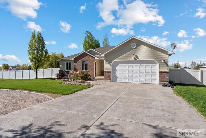 Property Photo:  3987 E 170 N  ID 83442 