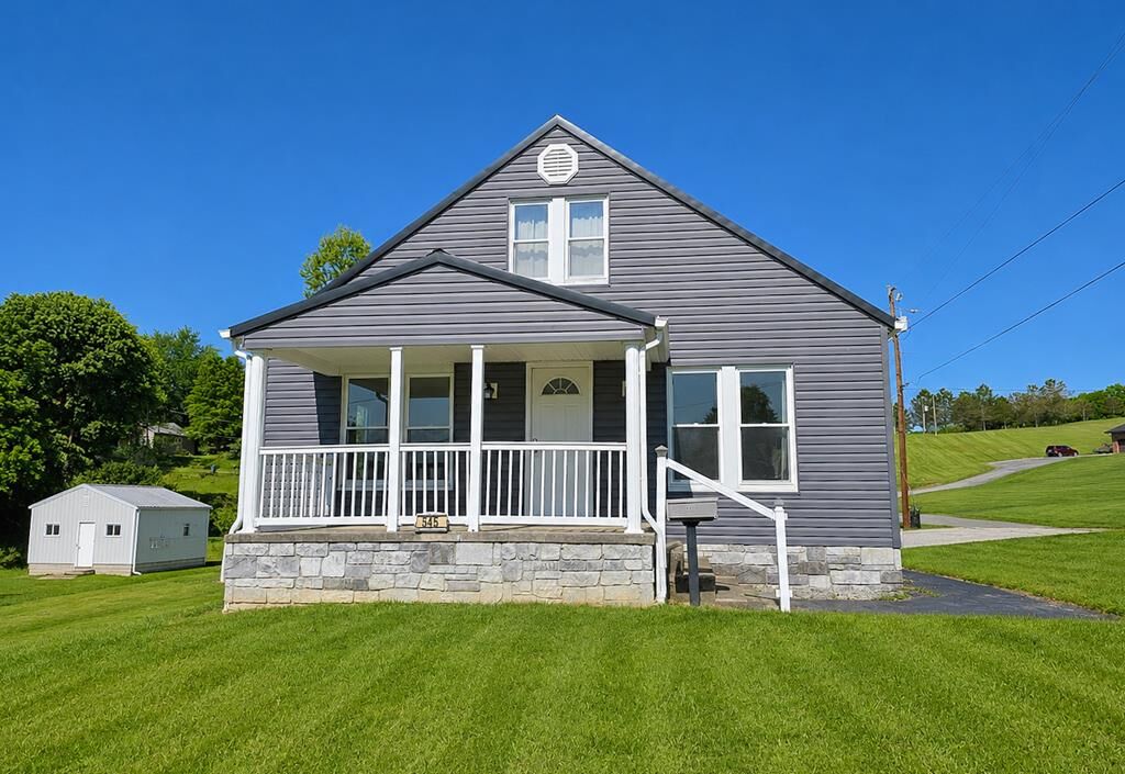 Property Photo: 545 Mill Lawn Ave OH 45656