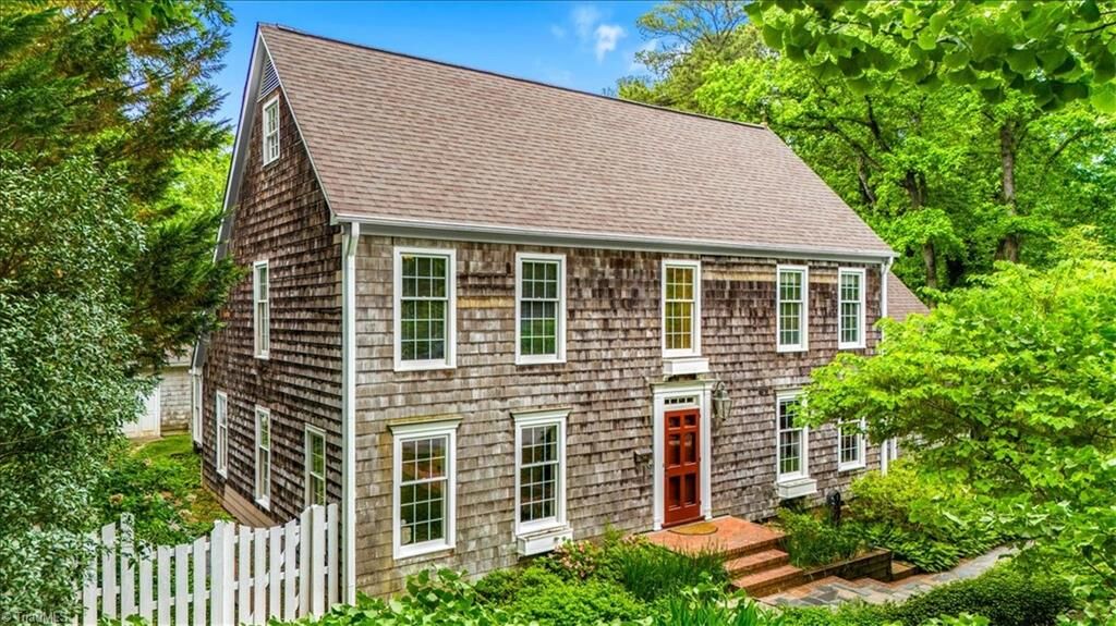 Property Photo:  2109 Medford Lane  NC 27408 