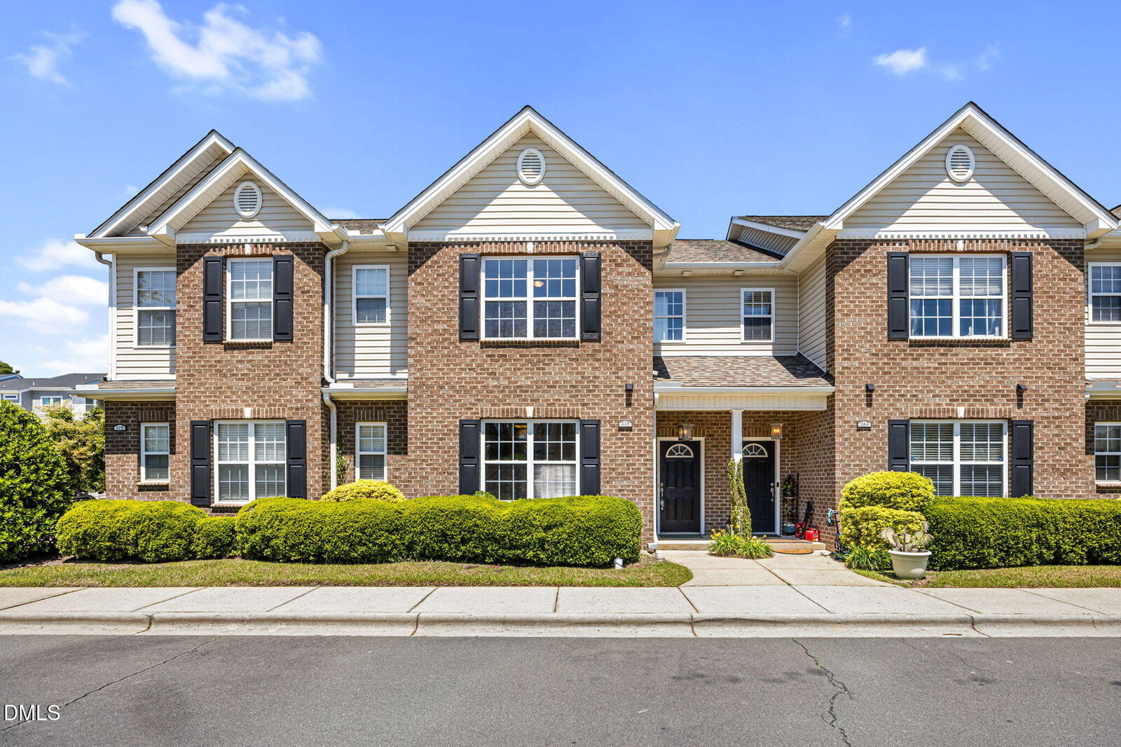 Property Photo: 379 E Willhaven Drive NC 27526
