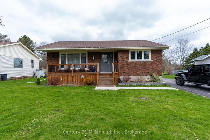 Property Photo:  871 16th Street W  ON N4K 6V5 