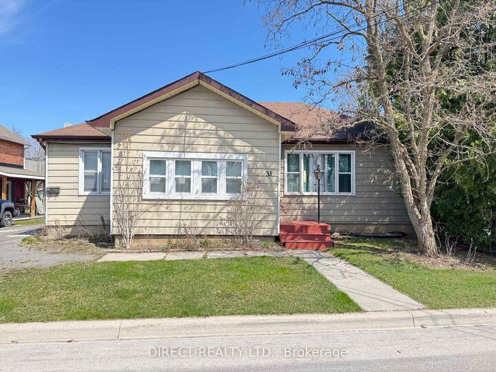 Property Photo: 33 Sinclair Street ON K8P 3S5