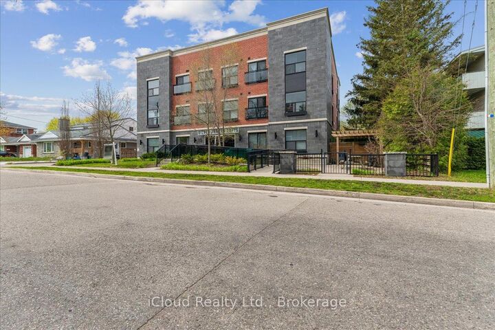 15 Devitt Avenue S 104 — photo 1