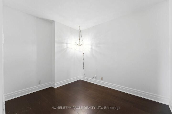 Property Photo:  777 Steeles Avenue Lph2  ON M2R 3Y4 