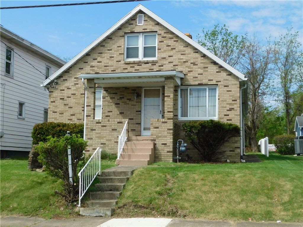 Property Photo:  145 Easy Street  PA 15401 