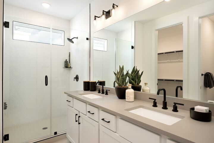 Property Photo: 1408 Rambling Rose Road TX 78745