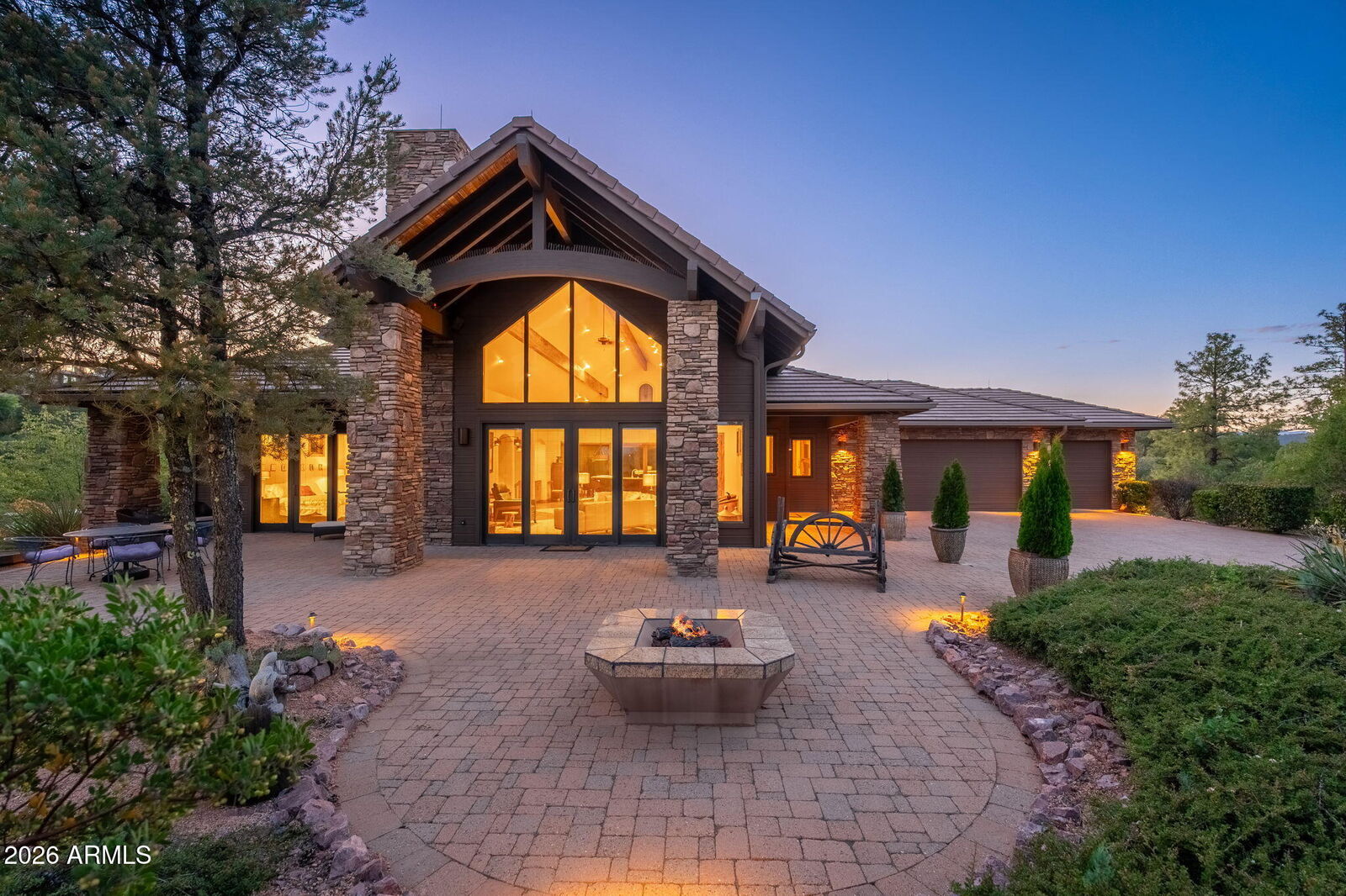Property Photo: 3000 E Thunder Point AZ 85541