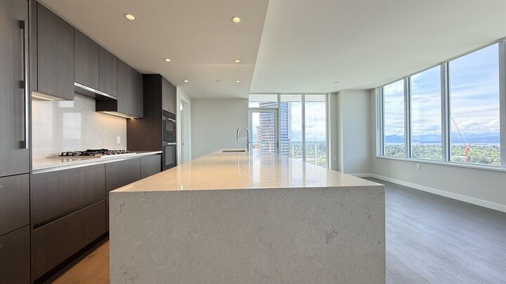 Property Photo:  485 W 42nd Avenue 2602  BC V5Y 0R6 