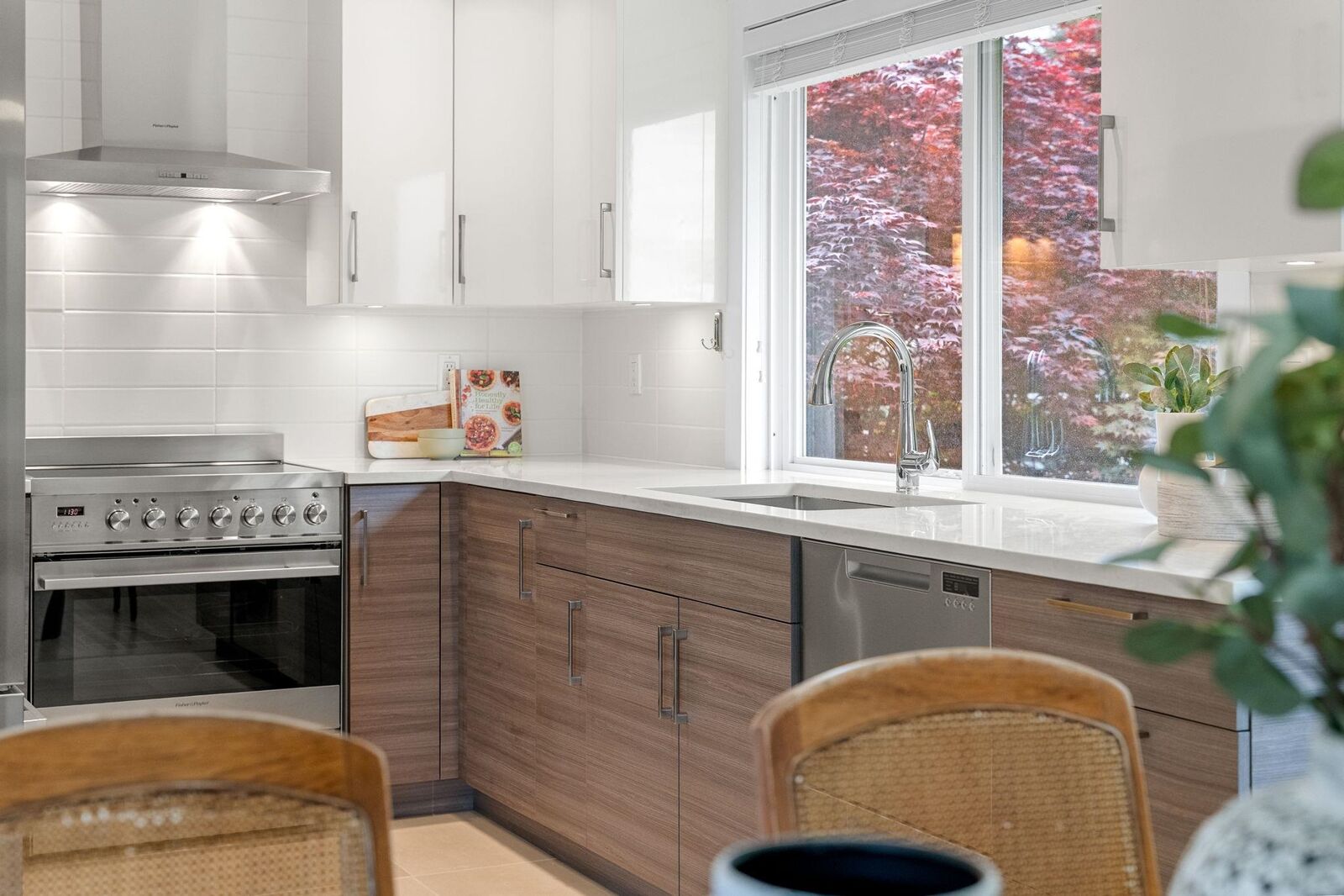 Property Photo:  6235 Ashworth Avenue  BC V5E 3T8 