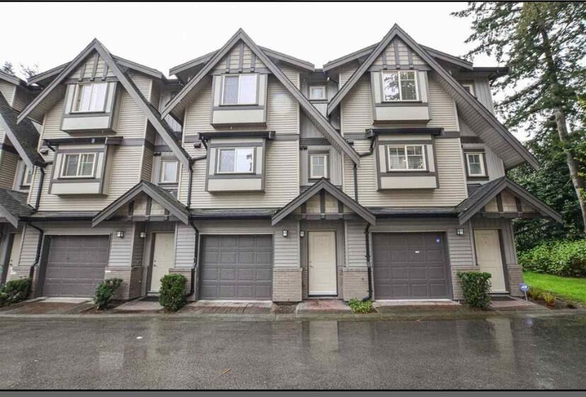 Property Photo: 13368 72 Avenue 121 BC V3W 2N6