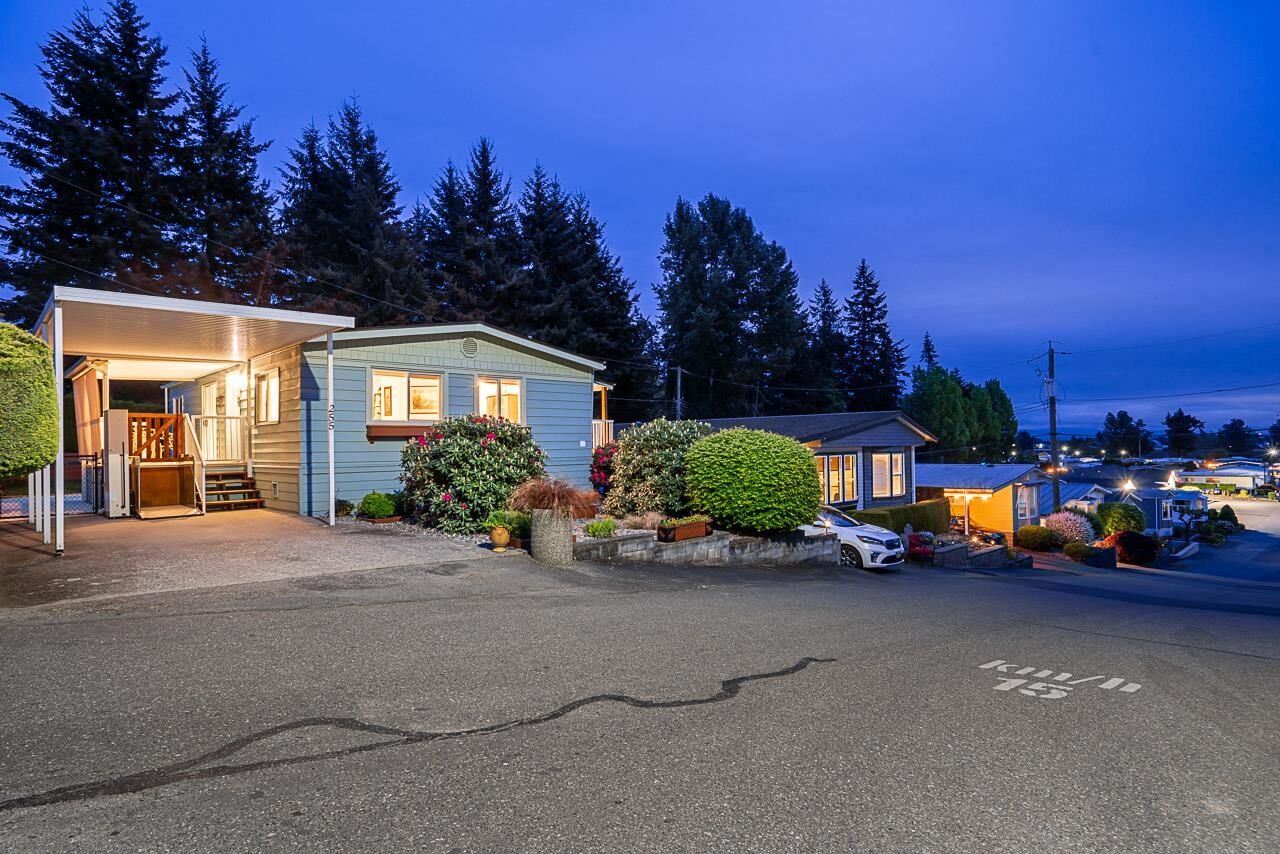 Property Photo:  27111 0 Avenue 255  BC V4W 2T6 