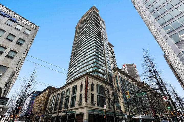 610 Granville Street 409 — photo 1
