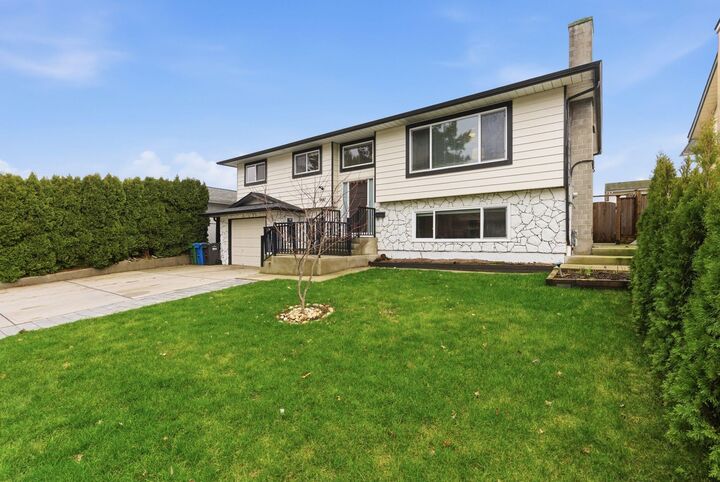 Property Photo:  1460 Kaslo Court  BC V2S 6H8 